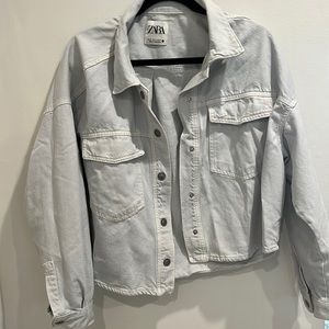 Zara cropped light denim button down